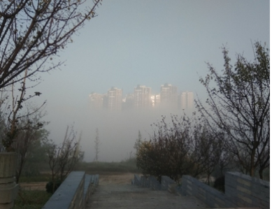 夏季闷热，新风系统让卧室变清爽